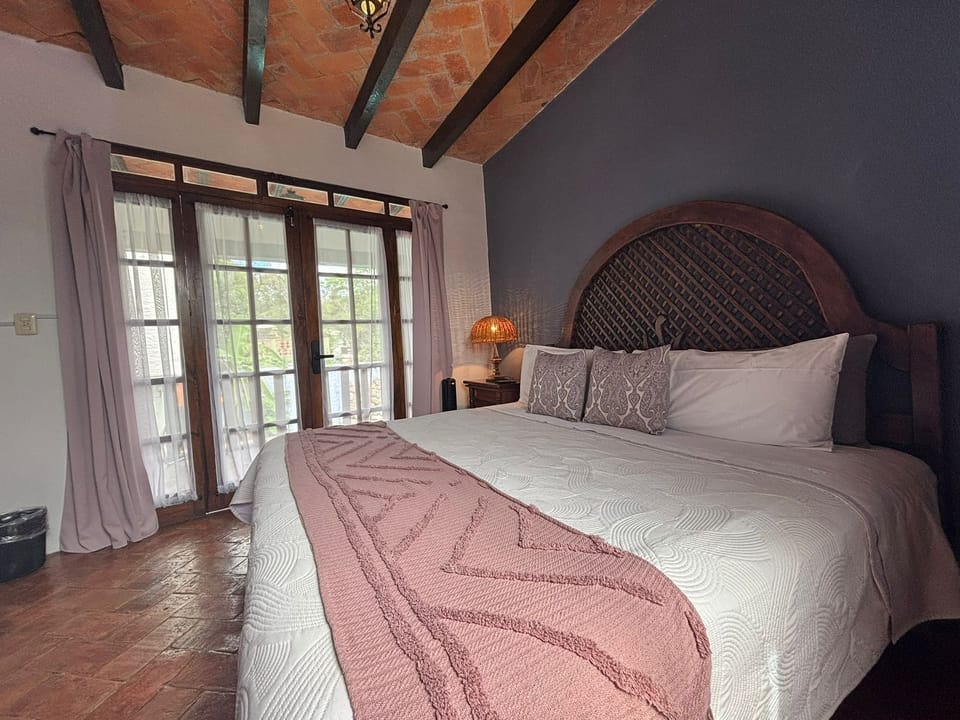 Basic Suite | Premium bedding, in-room safe, blackout drapes, free WiFi