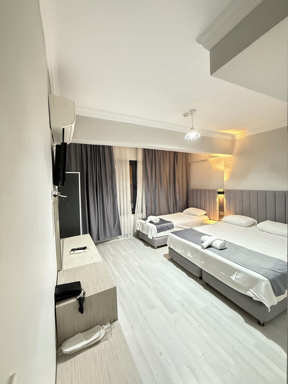 Triple Room | Iron/ironing board (on request), WiFi (free)