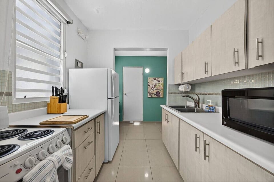 Full Kitchen