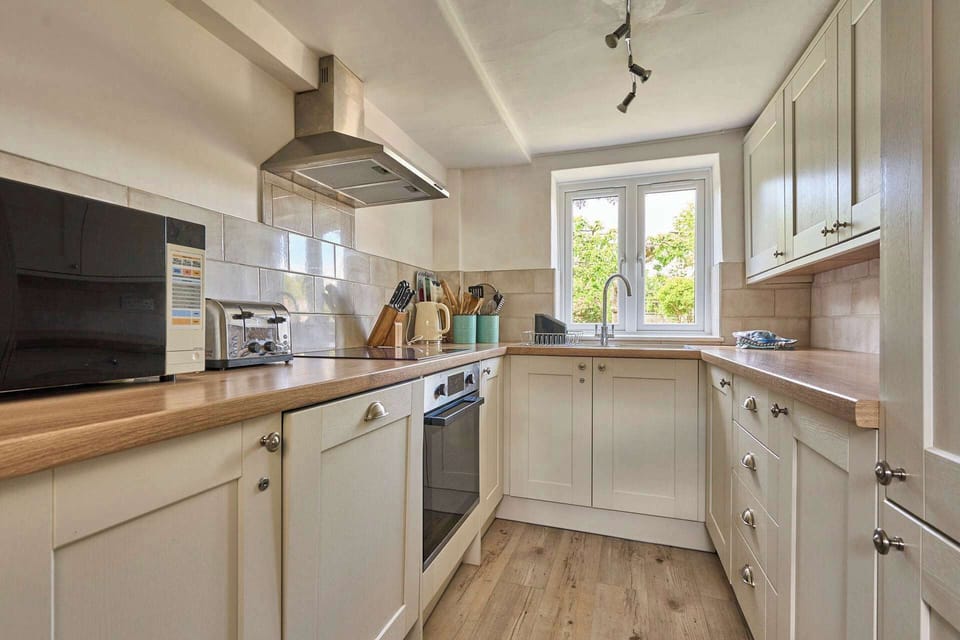 Teal Cottage, Burnham Overy Staithe - Host & Stay 
 
