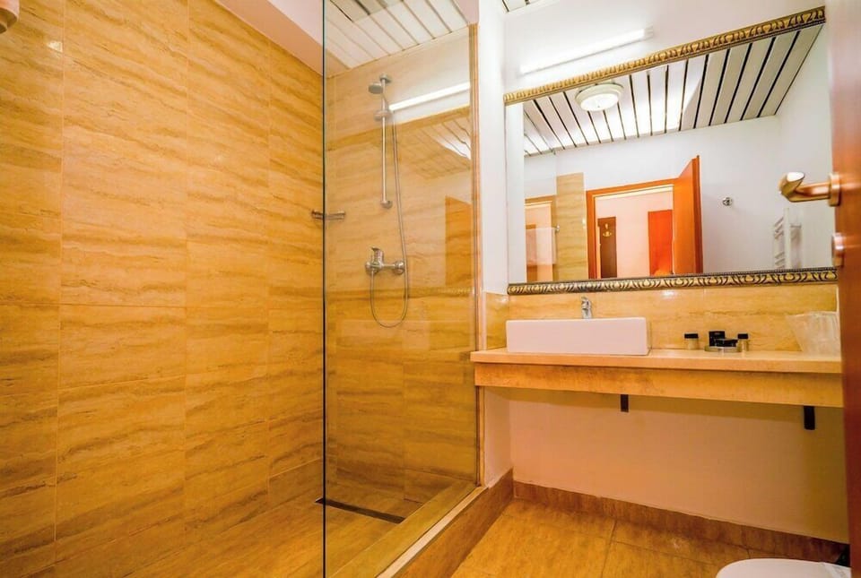 Guci Hotel in Constanta