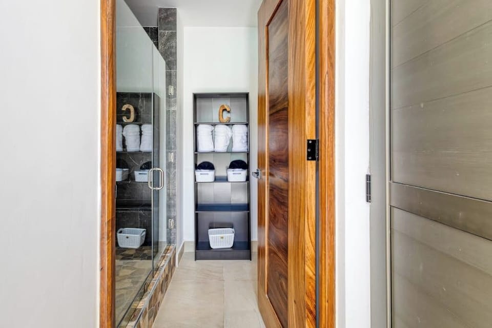 Studio, 1 Queen Bed, Partial Ocean View (Baja Breeze Studio at Vista Velas) | Interior