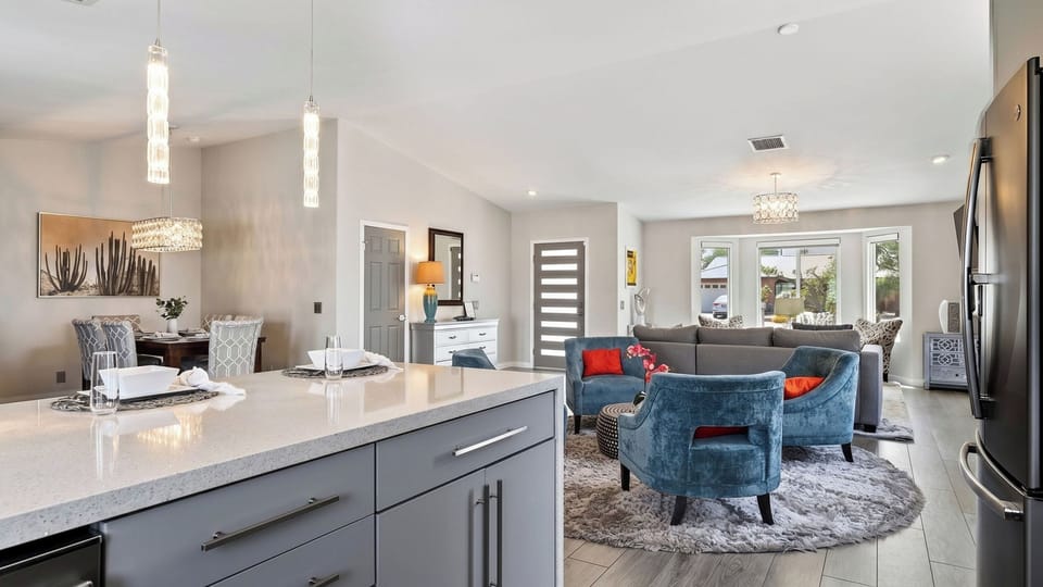 House (4 Bedrooms) | Interior