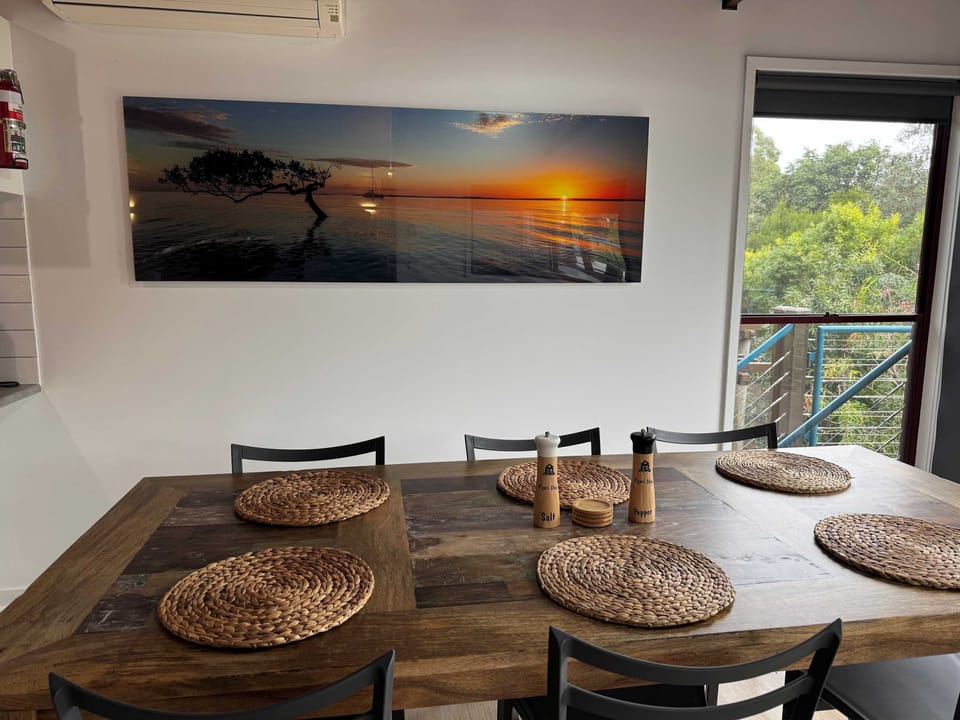 House | 2 bedrooms, desk, high-speed internet