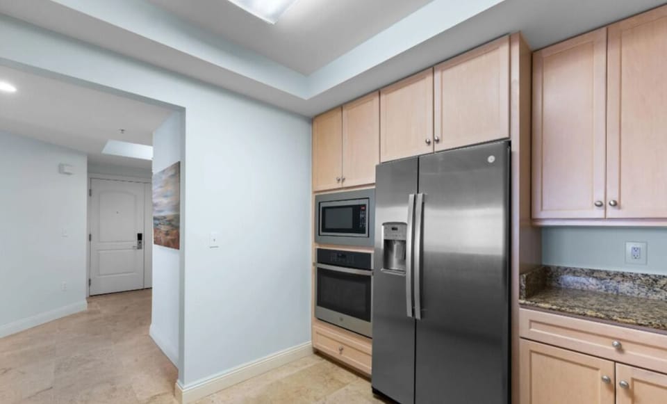 Condo, Multiple Beds (Indigo West 1703) | Private kitchen