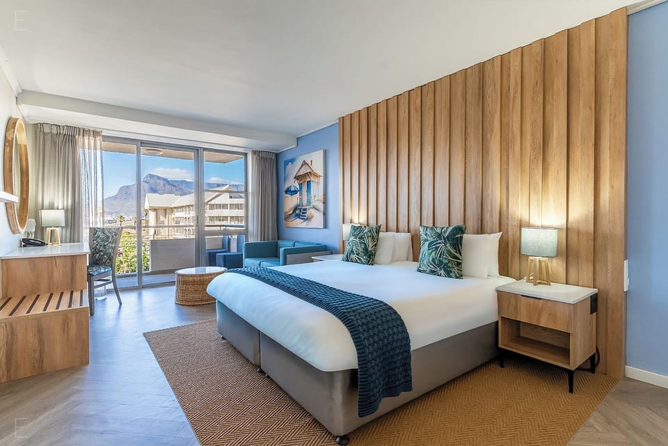 Room, Mountain View | Premium bedding, down comforters, pillowtop beds, in-room safe