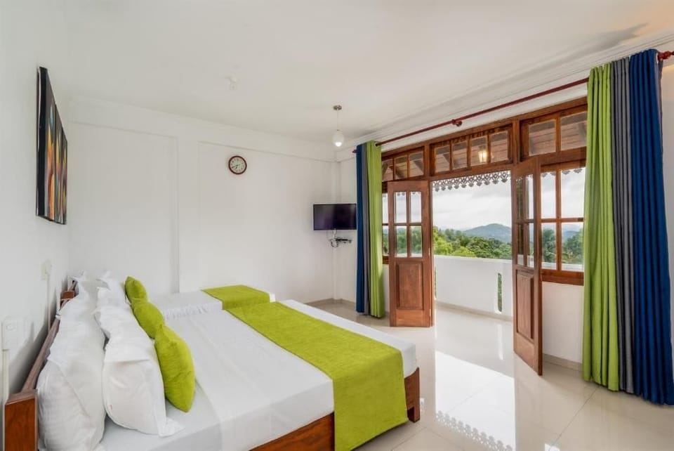 Deluxe Double Room, Balcony, Mountain View | Laptop workspace, free WiFi
