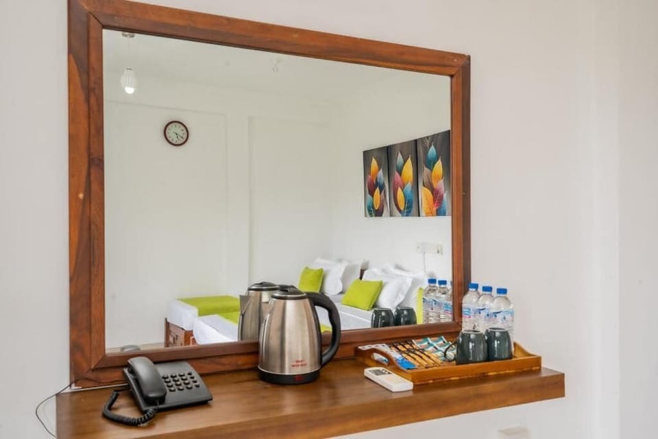 Deluxe Double Room, Balcony, Mountain View | Interior