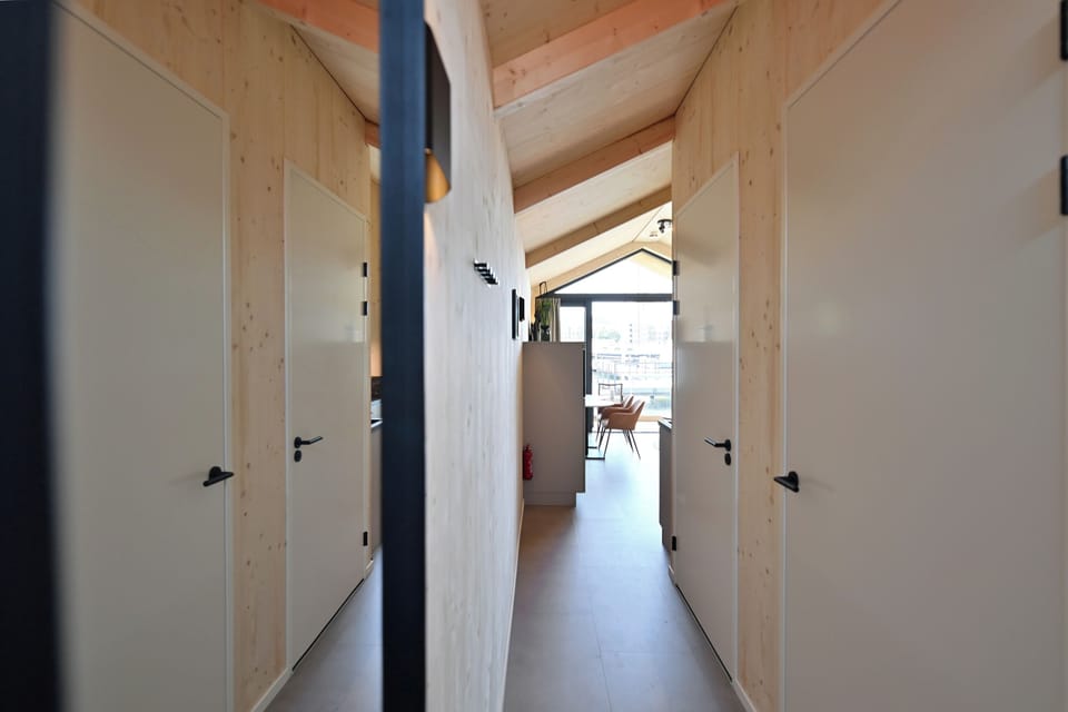 Family Cabin | Interior