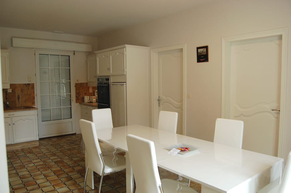 Luxury Villa, 4 Bedrooms, Bathtub | Private kitchen | Oven, stovetop, dishwasher, coffee/tea maker