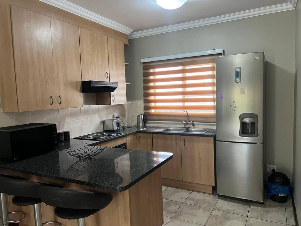 Apartment, 3 Bedrooms, Smoking, Patio | Interior