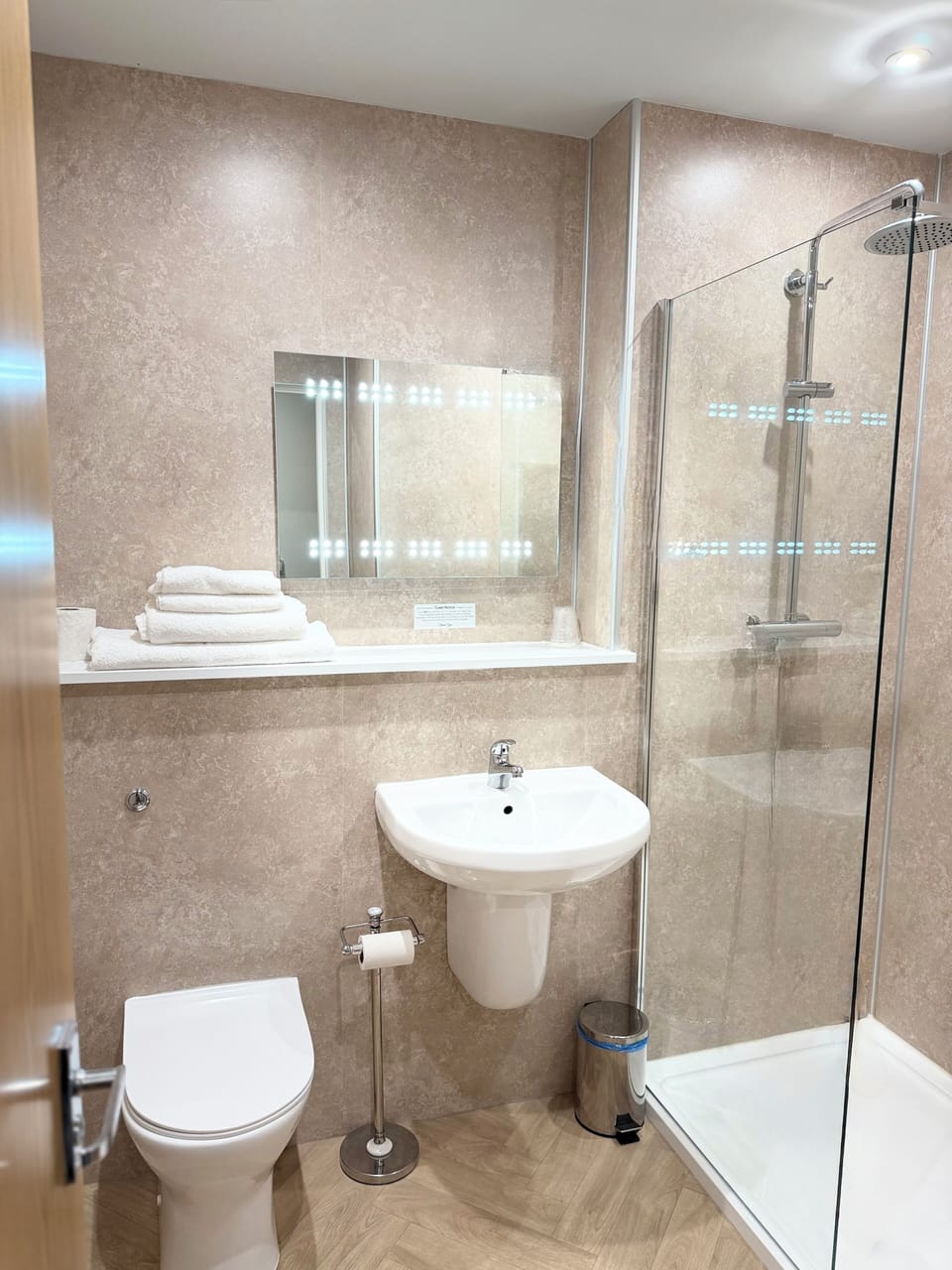 Deluxe Double Room | Bathroom | Designer toiletries, hair dryer, towels, soap