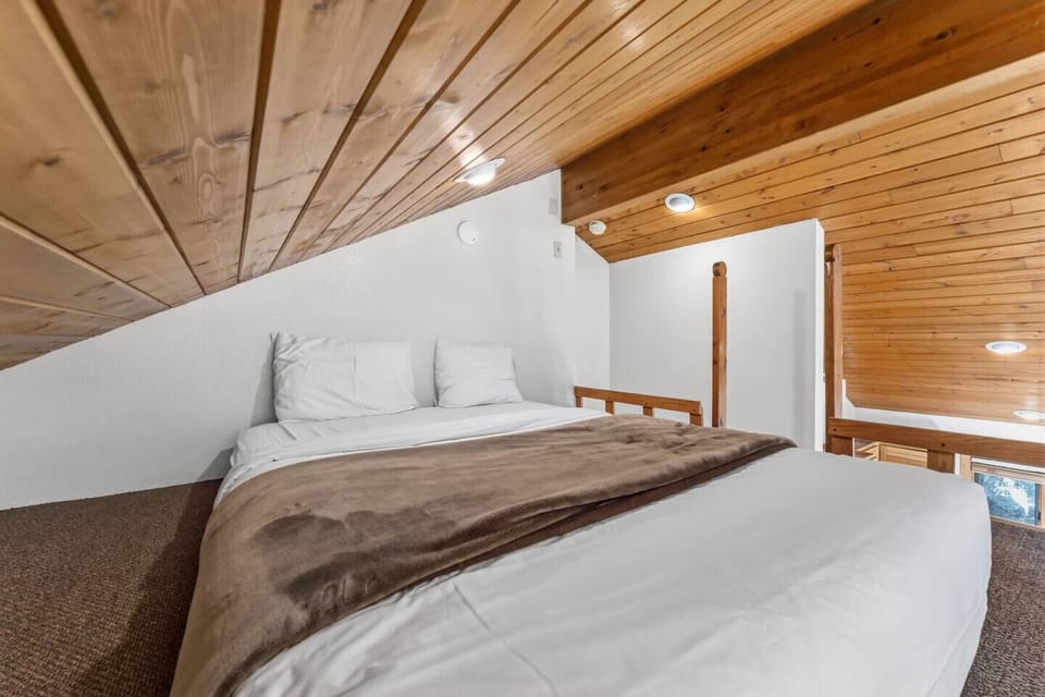 Loft with full bed