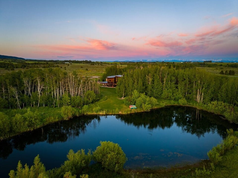 Shared Private Pond (with 1 neighboring home) for Fishing, Swimming, & Kayaking