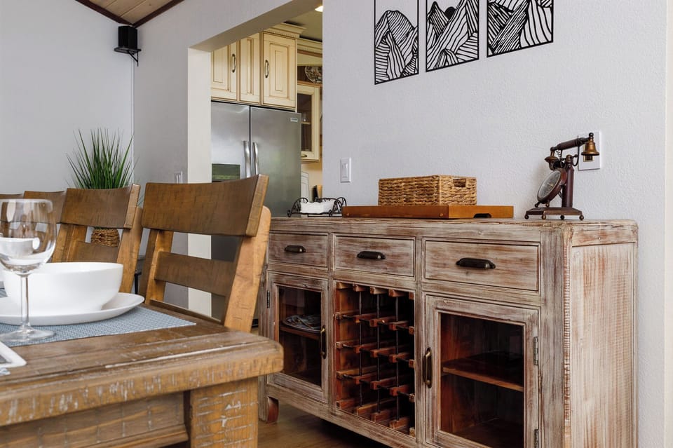 Enjoy your favorite meals around the spacious dining table that seats 10.