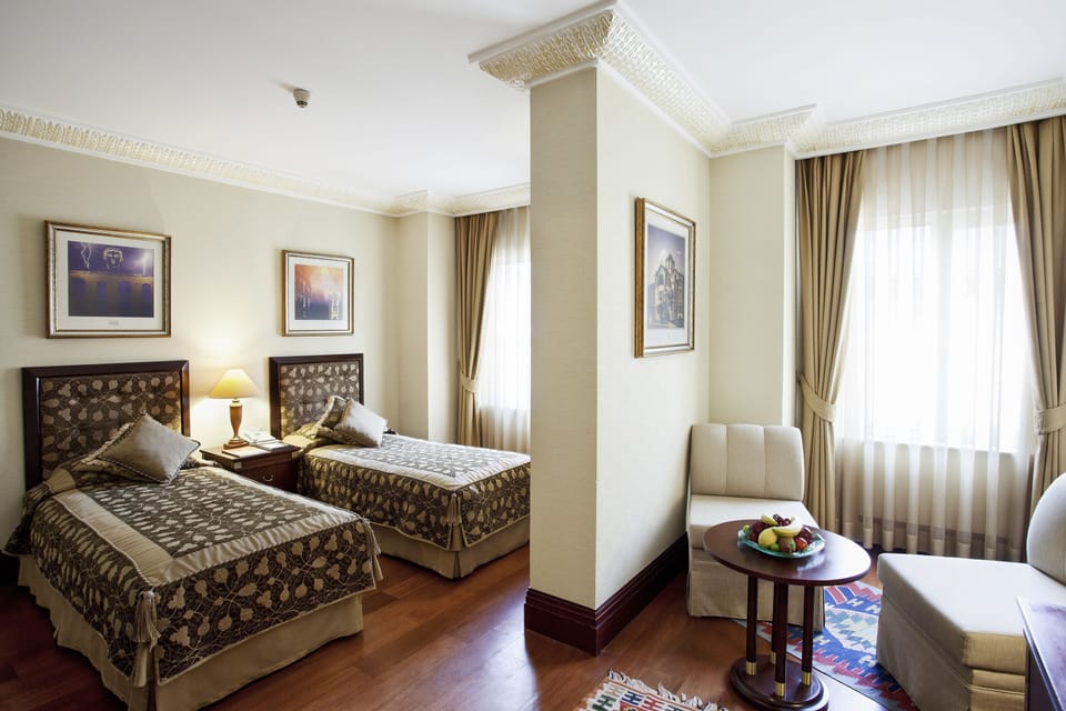 Premium bedding, minibar, in-room safe, desk