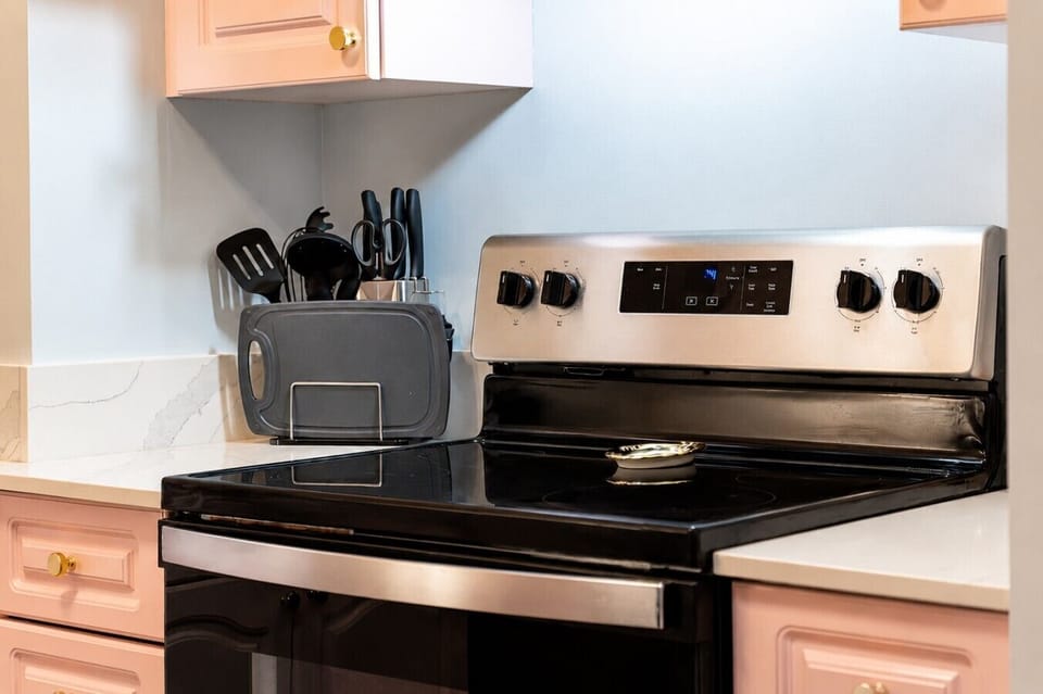 Unit 103 - Kitchen Stove