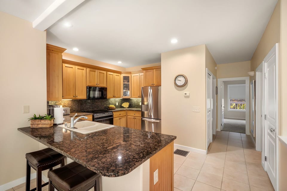 Kitchen With Island