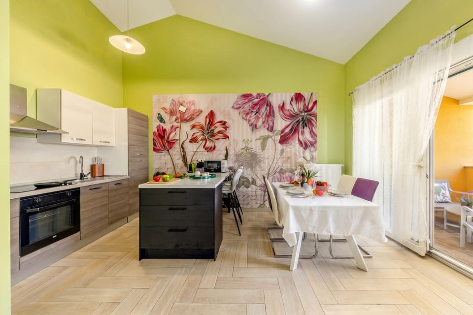 Kitchen and dining area