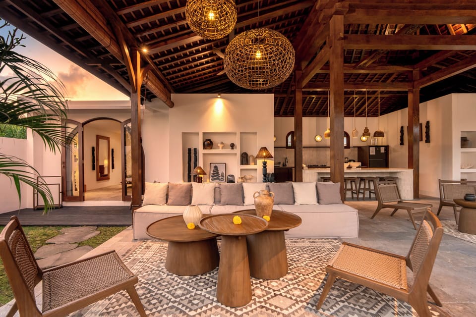 Deluxe Villa, Multiple Bedrooms, Private Pool, Pool View | Living area | 32-inch Smart TV with digital channels