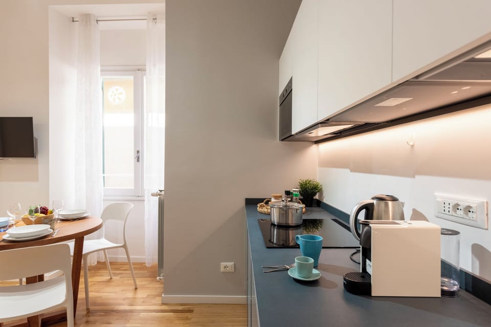Family Apartment, 1 Bedroom, Microwave (Maison Columbus in the Heart of) | Private kitchen