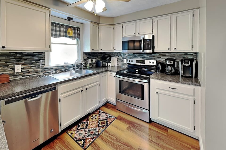 House (4 Bedrooms) | Property amenity