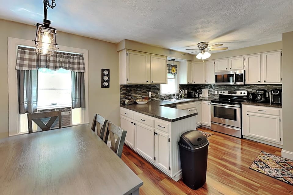House (4 Bedrooms) | Property amenity