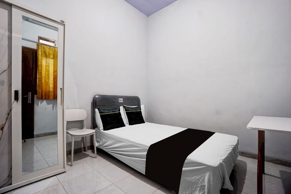 Standard Double Room | Bed sheets