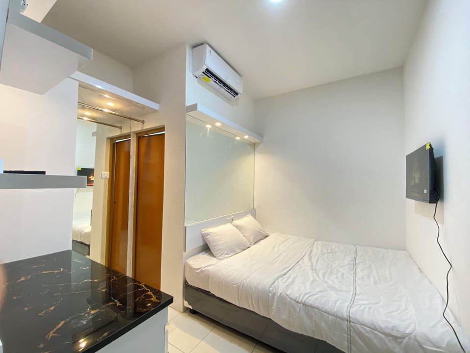 Standard Double Room | Desk, laptop workspace, free WiFi