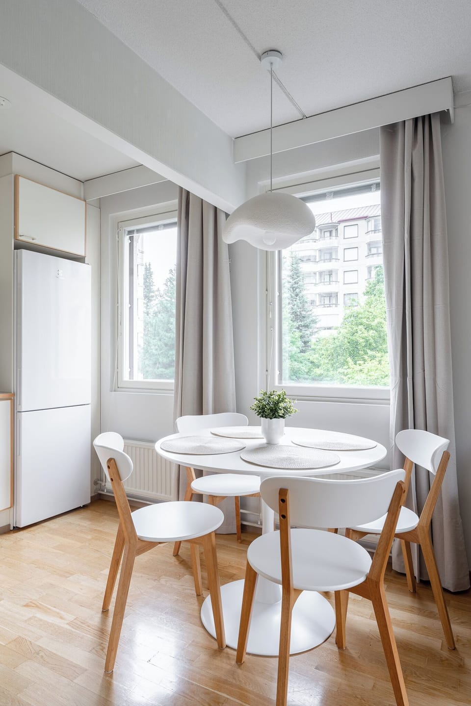 Comfort Apartment, 1 Bedroom, Balcony, Courtyard View | Dining room