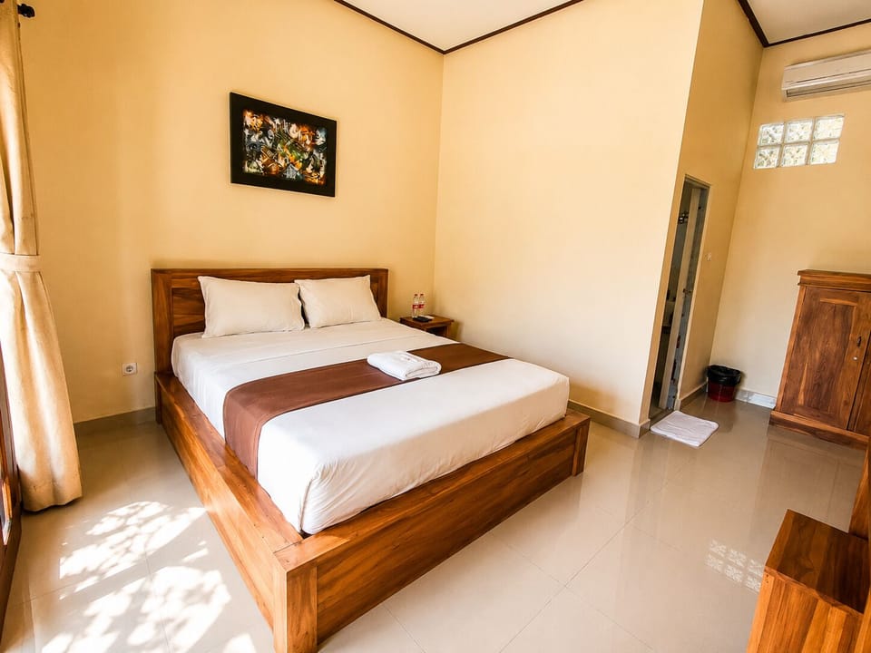 Comfort Double Room, Balcony, Garden View | Desk