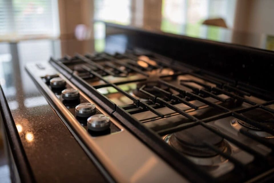 Modern gas cooktop
