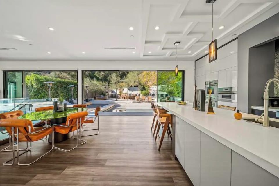 Apartment (5 Bedrooms) | Exterior
