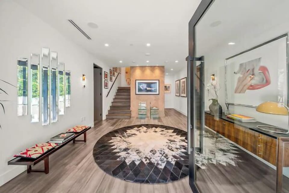 Apartment (5 Bedrooms) | Exterior