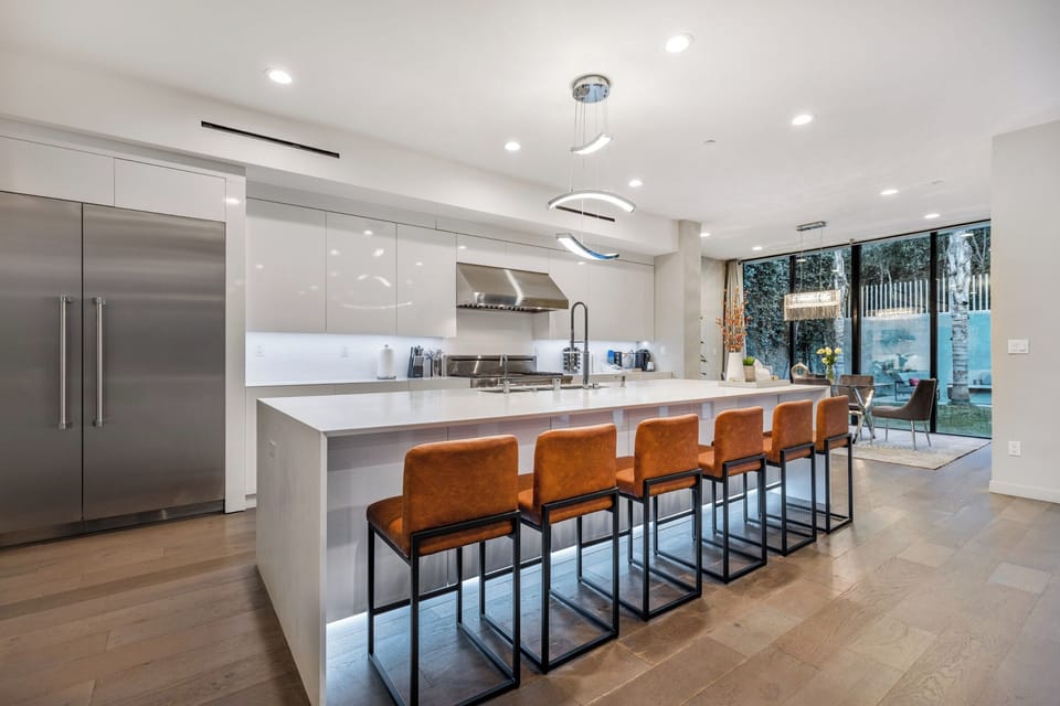 Apartment (5 Bedrooms) | Exterior