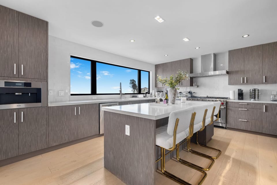 Apartment (4 Bedrooms) | Exterior