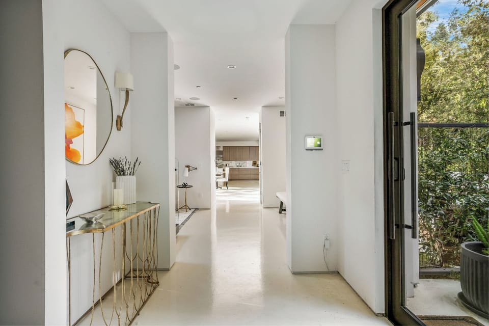 Apartment (5 Bedrooms) | Exterior