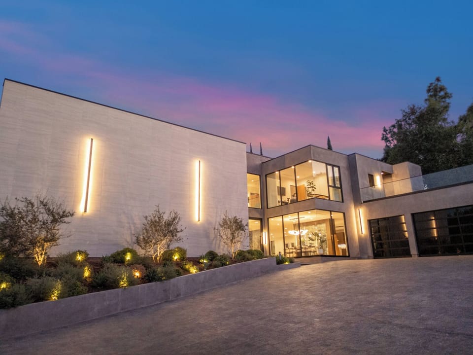 Apartment (5 Bedrooms) | Exterior