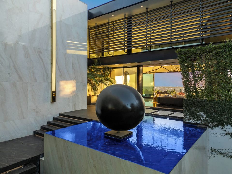 Apartment (5 Bedrooms) | Exterior