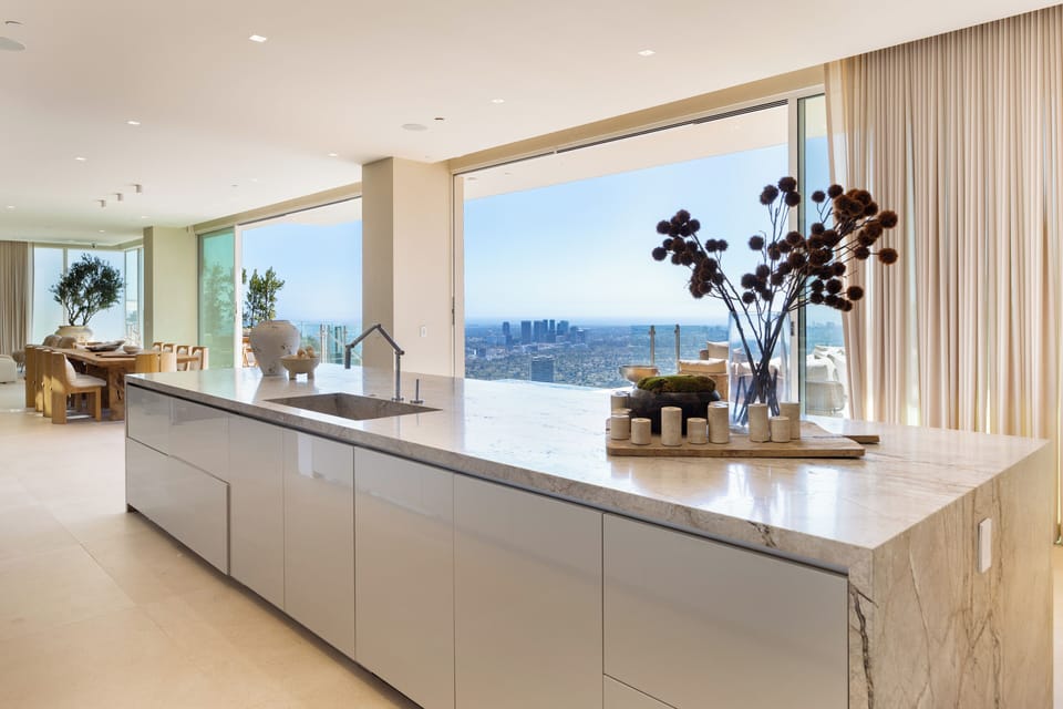 Apartment (5 Bedrooms) | Exterior
