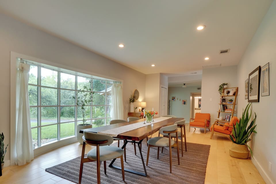 House (5 Bedrooms) | Interior