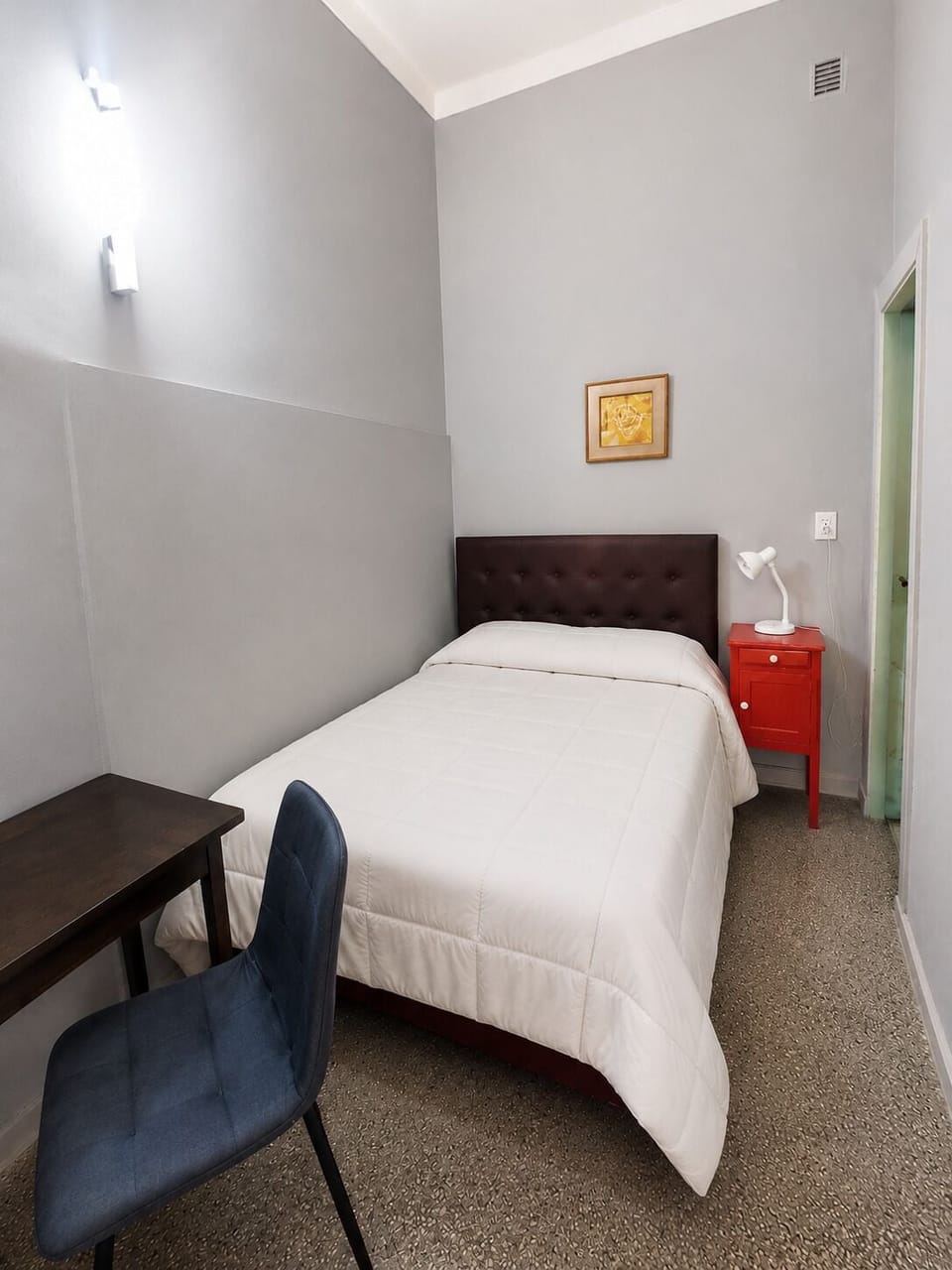 Double Room | Desk, WiFi (free), bed sheets