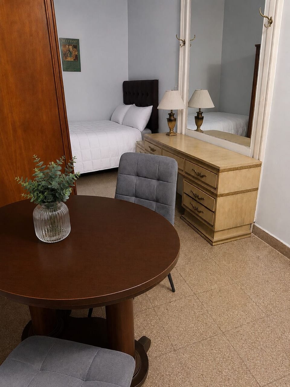 Double Room | Desk, WiFi (free), bed sheets