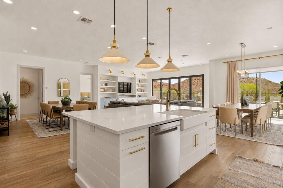 House, Multiple Bedrooms | Dining