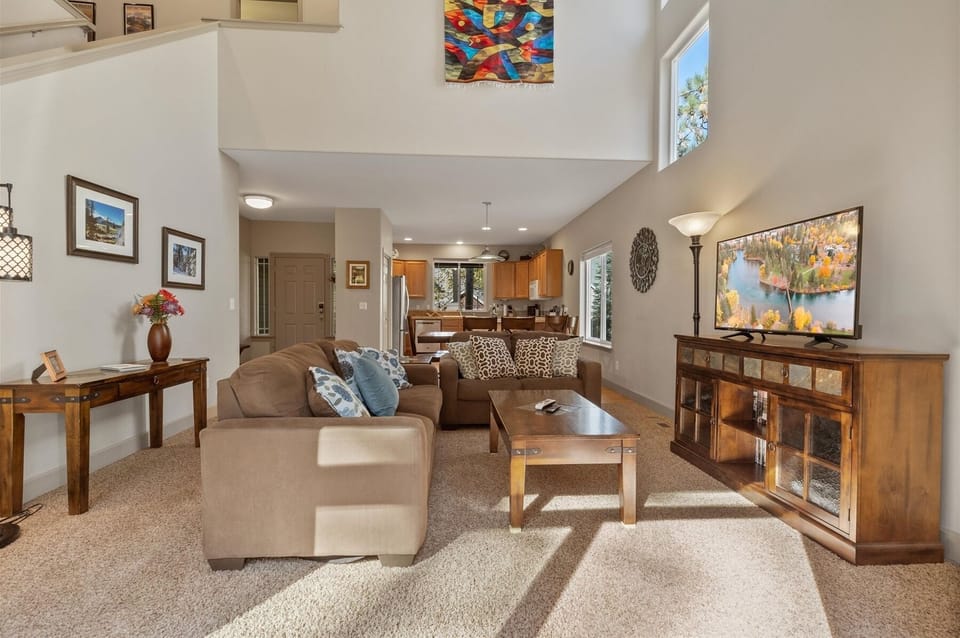 Comfortable living room with queen sofa sleeper.