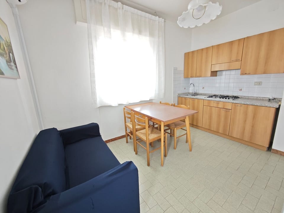 Apartment, 1 Bedroom, City View | Interior