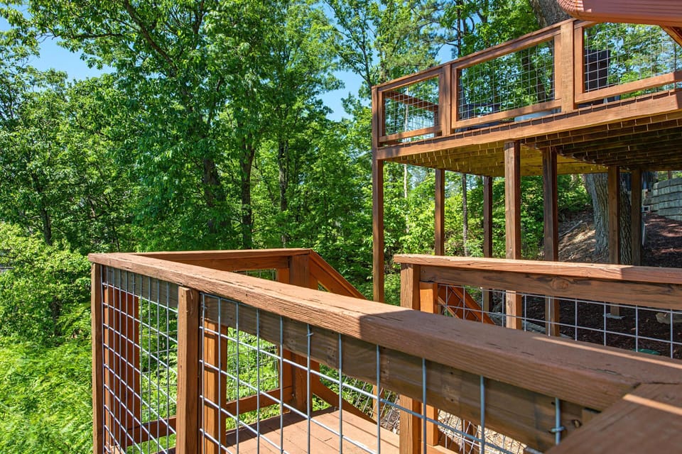 House, Multiple Beds (Black Bear Lookout) | Property grounds