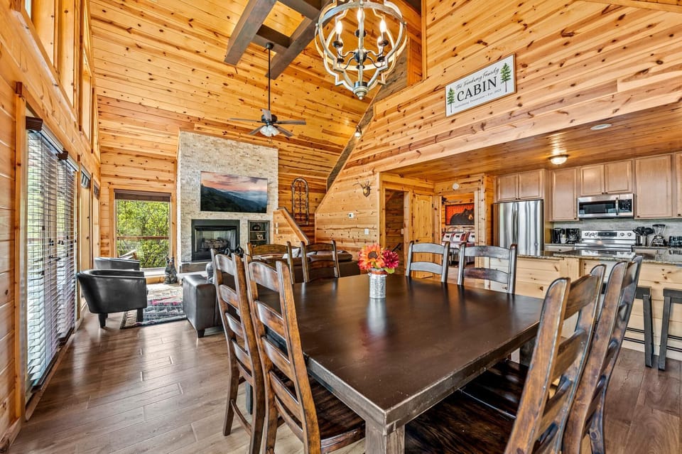 House, Multiple Beds (Tennessee Roots) | Dining