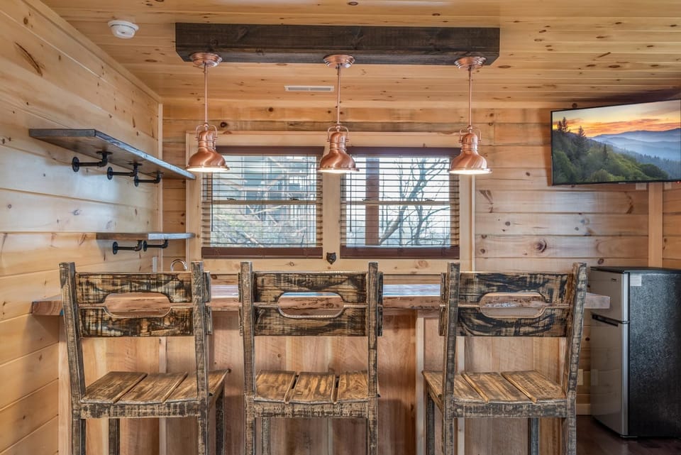 House, Multiple Beds (Smoky's Grand View) | Interior