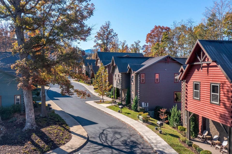 House, Multiple Beds (The Mighty Crabapple Manor) | Miscellaneous